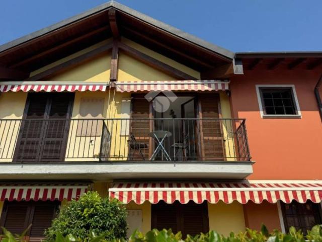 Appartamento in vendita a Riva Di Solto, Lombardia