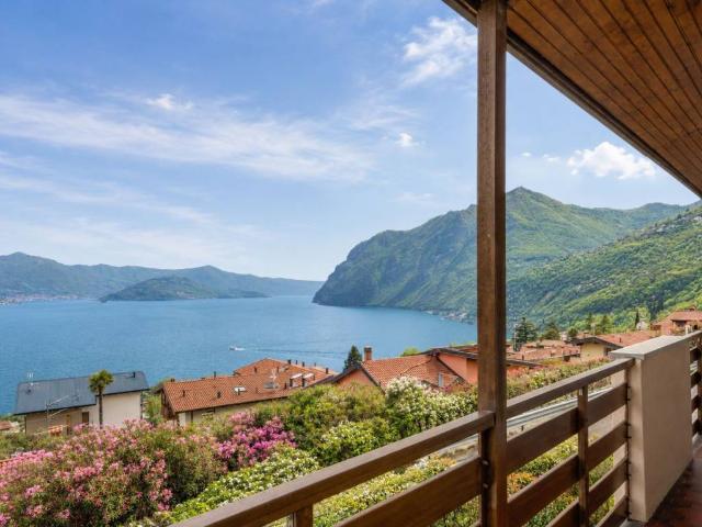 Appartamento in vendita a Zorzino, Riva di Solto