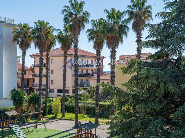Appartamento in vendita a Riva Ligure, Liguria