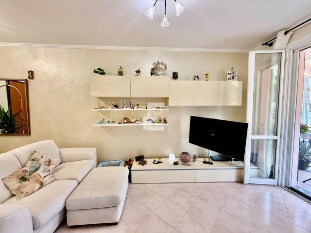 Appartamento in vendita a Riva Ligure, Liguria