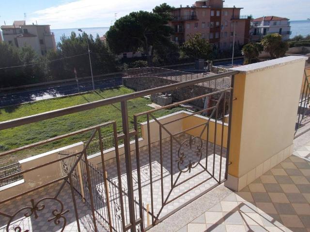 Appartamento in vendita a Riva Ligure, Liguria
