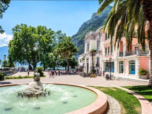Appartamento in vendita a Riva del Garda, Provincia di Trento