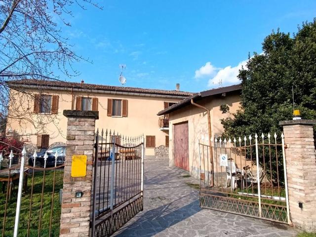 Appartamento in vendita a Rivanazzano, Lombardia