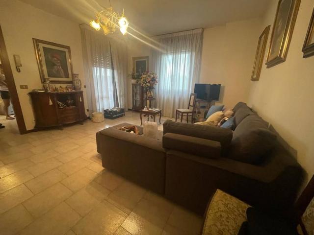 Appartamento in vendita a Rivergaro, Reggio Emilia