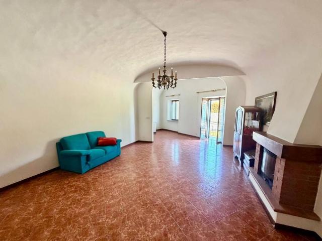 Appartamento in vendita a Rivergaro, Reggio Emilia