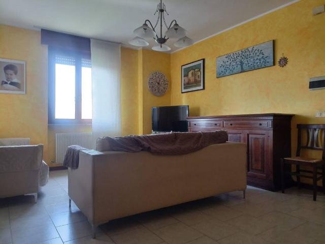 Appartamento in vendita a Rivergaro, Reggio Emilia