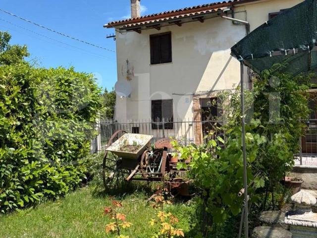 Appartamento in vendita a Rivodutri, Lazio