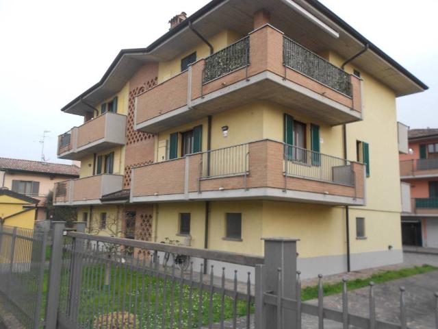 Appartamento in vendita a Rivolta D'adda, Lombardia