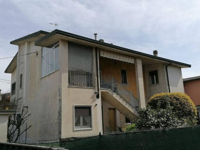 Appartamento in vendita a Rivolta D'adda, Lombardia