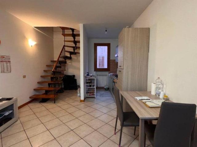 Appartamento in vendita a Rivolta D'adda, Lombardia