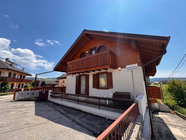 Appartamento in vendita a Canove, Canove Di Roana