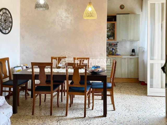 Appartamento in vendita a Robbiate, Lombardia