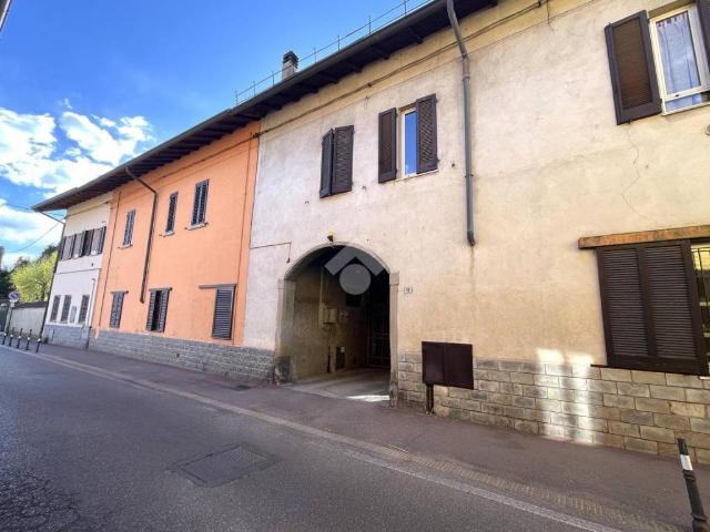 Appartamento in vendita a Robbiate, Lombardia