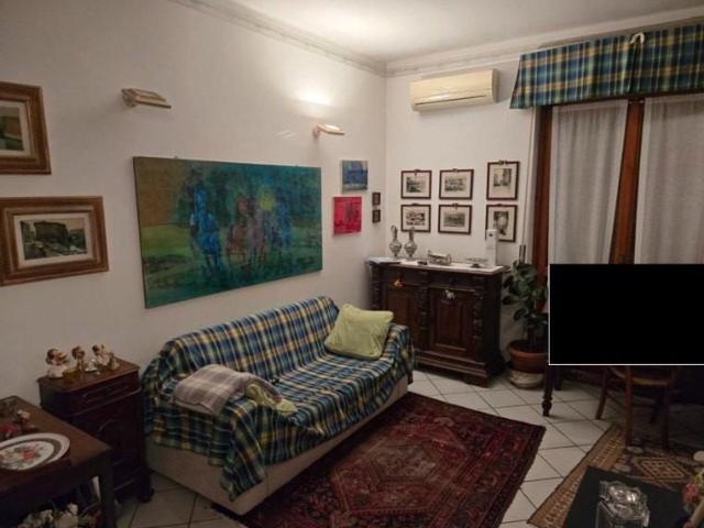 Appartamento in vendita a Robbio, Lombardia