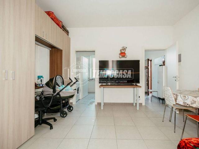 Villa Indipendente in vendita a Robbio, Lombardia