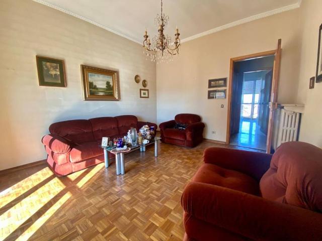 Appartamento in vendita a Robbio, Lombardia