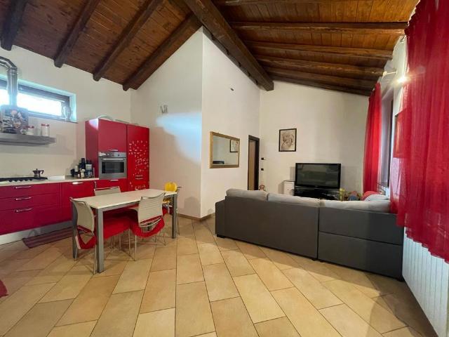 Appartamento in vendita a Robecco Sul Naviglio, Lombardia