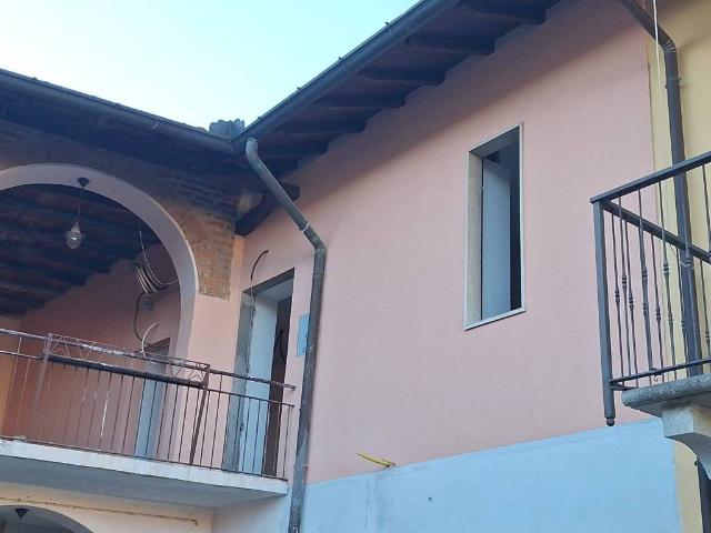Appartamento in vendita a Robecco Sul Naviglio, Lombardia