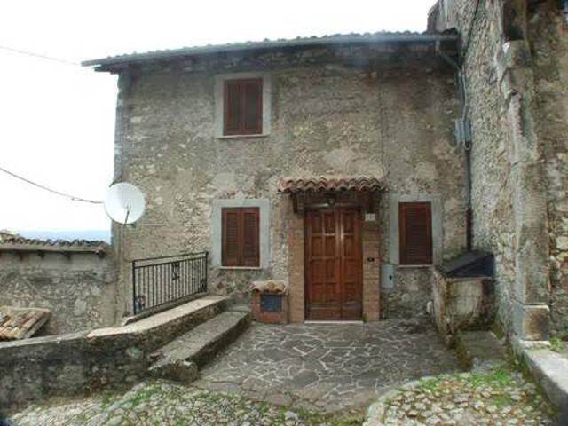 Appartamento in vendita a Rocca di Botte, L'Aquila