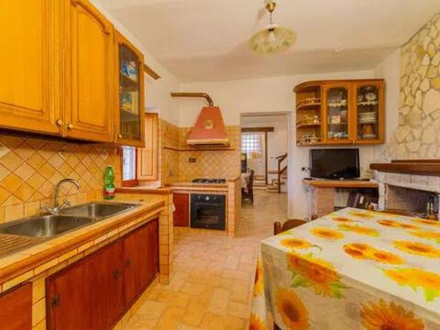 Appartamento in vendita a Rocca di Botte, L'Aquila