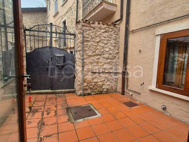 Appartamento in vendita a Rocca Di Cambio, Abruzzo
