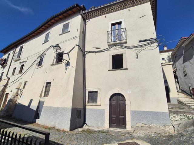 Appartamento in vendita a Rocca Di Cambio, Abruzzo