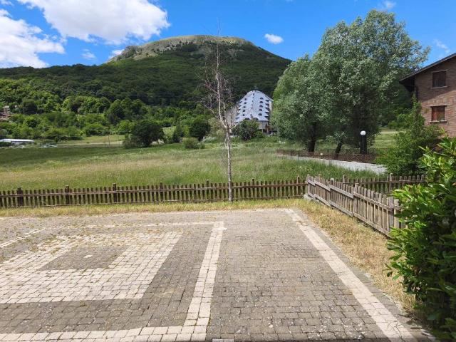 Appartamento in vendita a Colle Belvedere, Rocca Di Mezzo