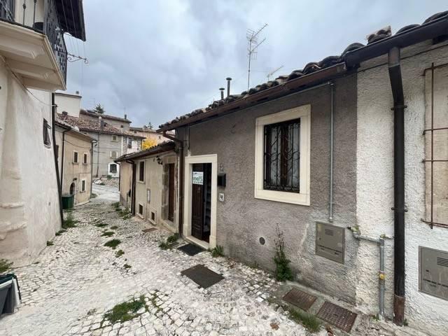 Appartamento in vendita a Rocca Di Mezzo, Abruzzo