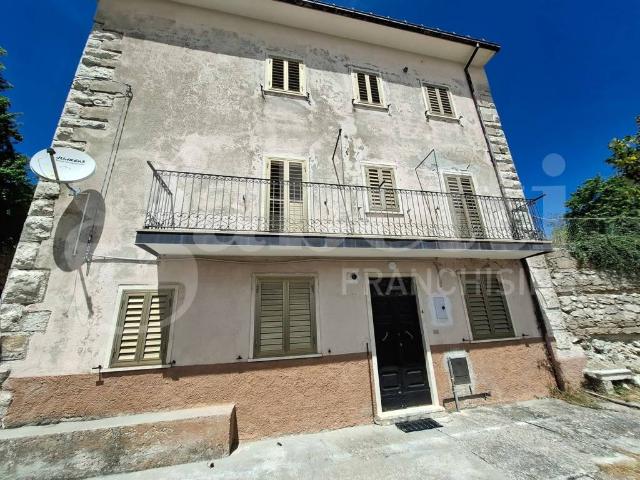 Appartamento in vendita a Rocca Di Mezzo, Abruzzo