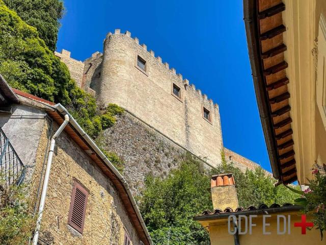Appartamento in vendita a Rocca Sinibalda, Rieti