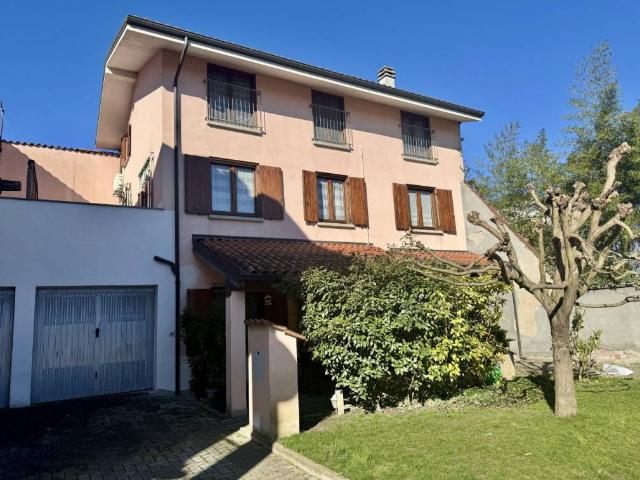 Appartamento in vendita a Roccabianca, Reggio Emilia