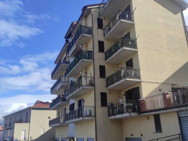 Appartamento in vendita a Roccadaspide, Campania