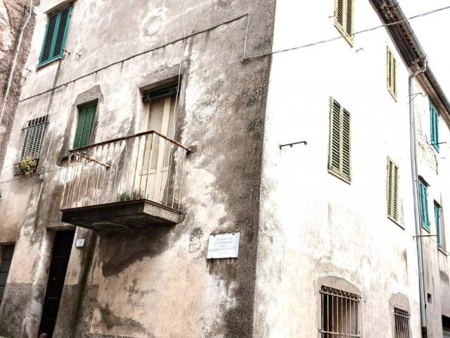 Appartamento in vendita a Unione dei Comuni Montani Amiata Grossetana, Roccalbegna