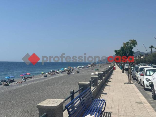 Appartamento in vendita a Roccalumera, Sicilia