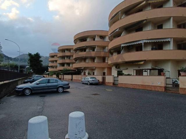 Appartamento in vendita a Roccalumera, Sicilia