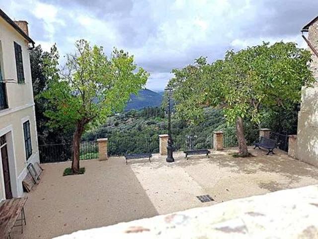 Appartamento in vendita a Roccantica, Lazio