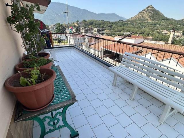 Appartamento in vendita a Roccapiemonte, Campania