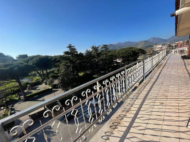 Appartamento in vendita a Roccapiemonte, Campania