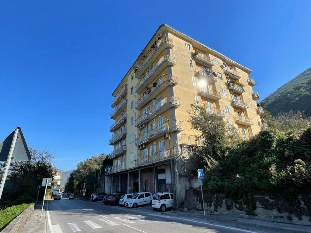 Appartamento in vendita a Roccapiemonte, Campania