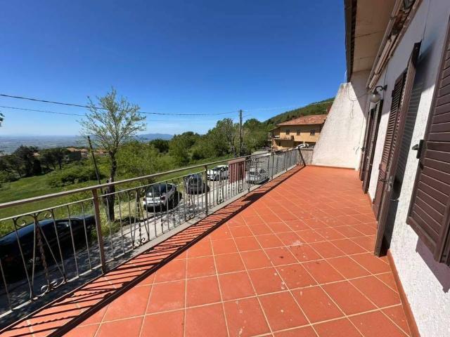 Appartamento in vendita a Roccastrada, Toscana