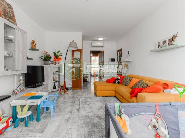 Appartamento in vendita a Rodano, Lombardia