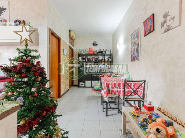 Appartamento in vendita a Rodano, Lombardia