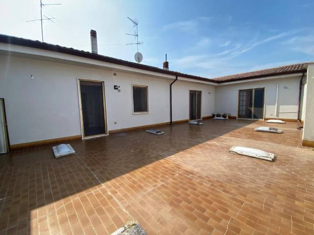 Appartamento in vendita a Rodigo, Lombardia