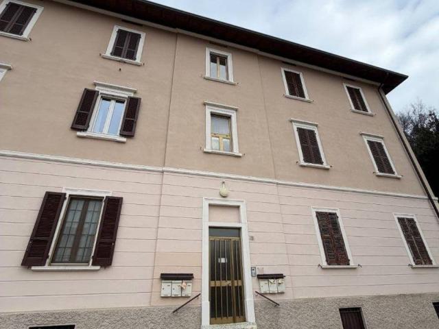 Appartamento in vendita a Comunità montana della Valle Sabbia, Roè Volciano