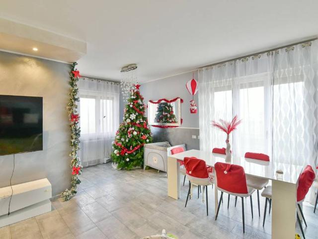 Appartamento in vendita a Mojana, Merone