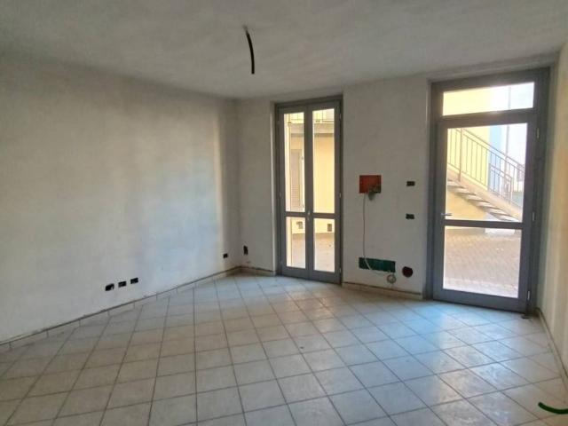 Appartamento in vendita a Rogeno, Lombardia