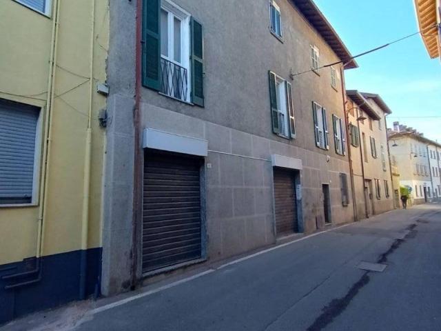 Appartamento in vendita a Rogeno, Lombardia