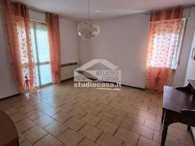 Appartamento in vendita a Rondinera, Rogno