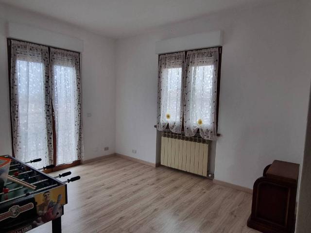 Appartamento in vendita a Rogno, Lombardia