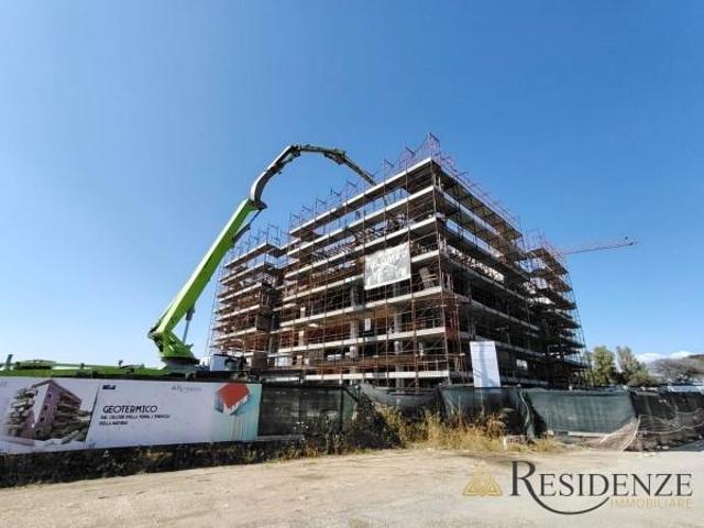 Appartamento in vendita a Axa, Roma Capitale